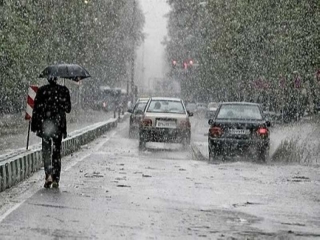 بارش باران در استان آذربایجان شرقی/ ترافیک عادی و روان در اکثر راه های کشور