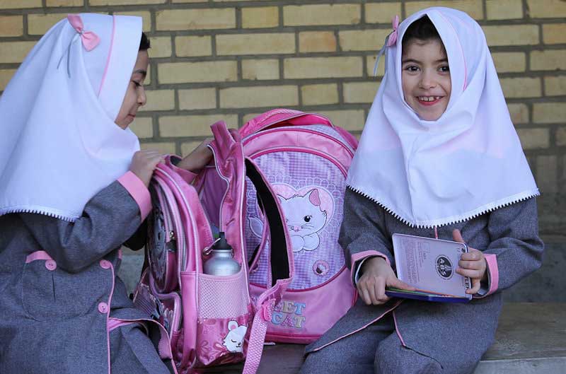 طراحی لباس های فرم دانش آموزان به سبک مدهای اسلامی