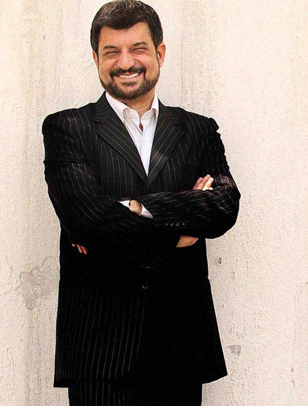 بیوگرافی محمود شهریاری، مجری ایرانی