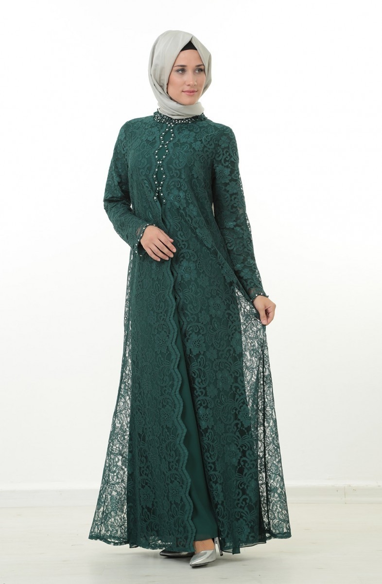 ویژگی لباس شرعی برای زن