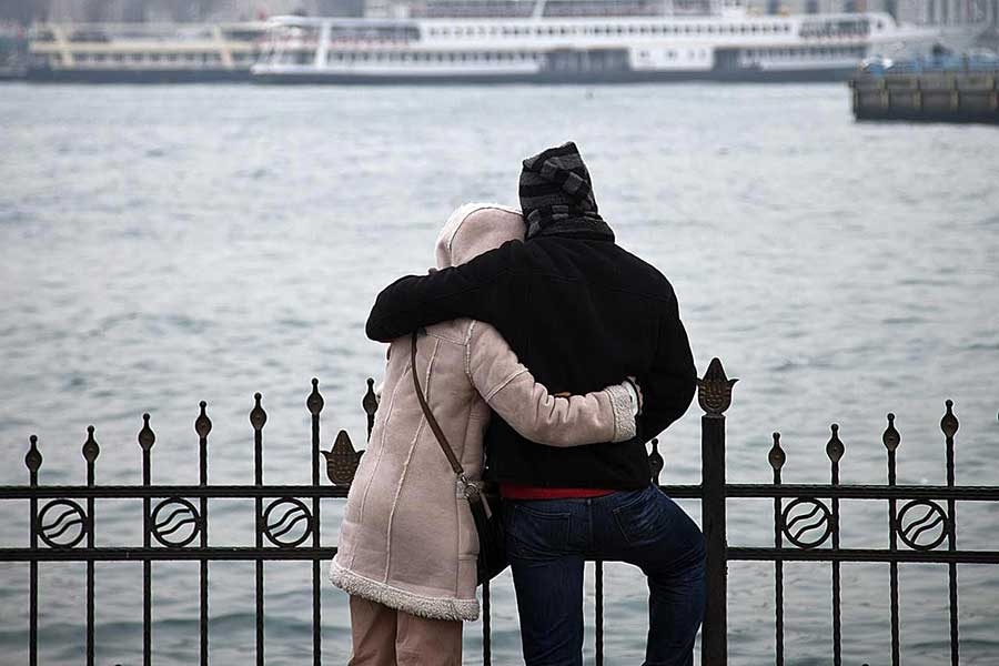 مَحرم شدن دختر و پسر به چه معناست؟