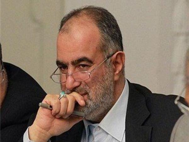 واکنش آشنا به حمایت احمدینژاد از بستنشینی یارانش واکنش آشنا به حمایت احمدینژاد از بستنشینی یارانش