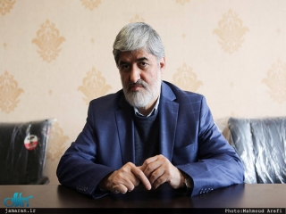 پیشنهاد علی مطهری به قوه قضاییه در مورد محاکمه احمدی‌نژاد