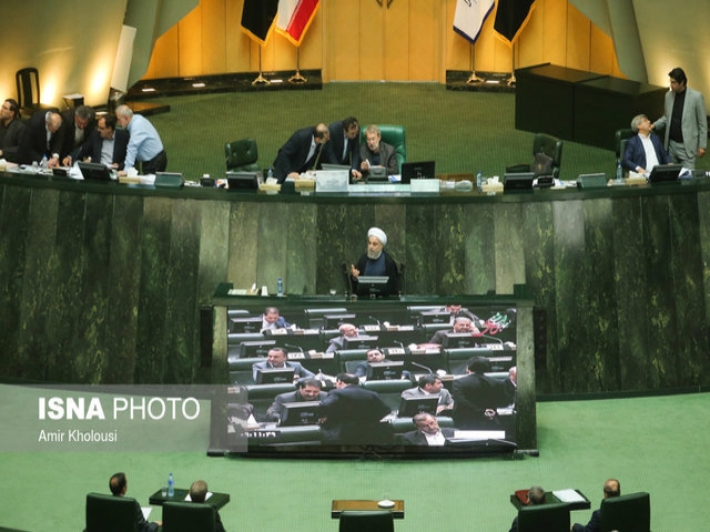 روحانی: ریشه مسکن مهر غلط بود/بودجه امسال تبلور وعدههای انتخاباتی است روحانی: ریشه مسکن مهر غلط بود/بودجه امسال تبلور وعدههای انتخاباتی است