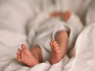 رها کردن نوزادان بی جان در بیمارستان