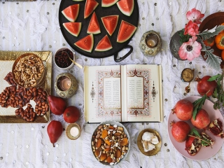 چرا ایرانیان یلدا را جشن می گیرند؟