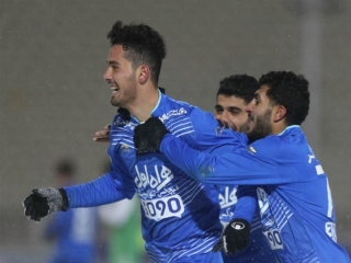 نورافکن بازی با ذوب آهن را از دست داد