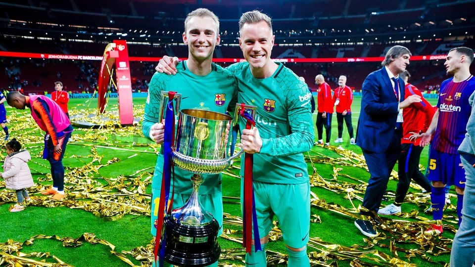 بارسلونا 5 - 0 سویا ; جام آخر برای کاپیتان اینیستا بارسلونا 5 - 0 سویا ; جام آخر برای کاپیتان اینیستا