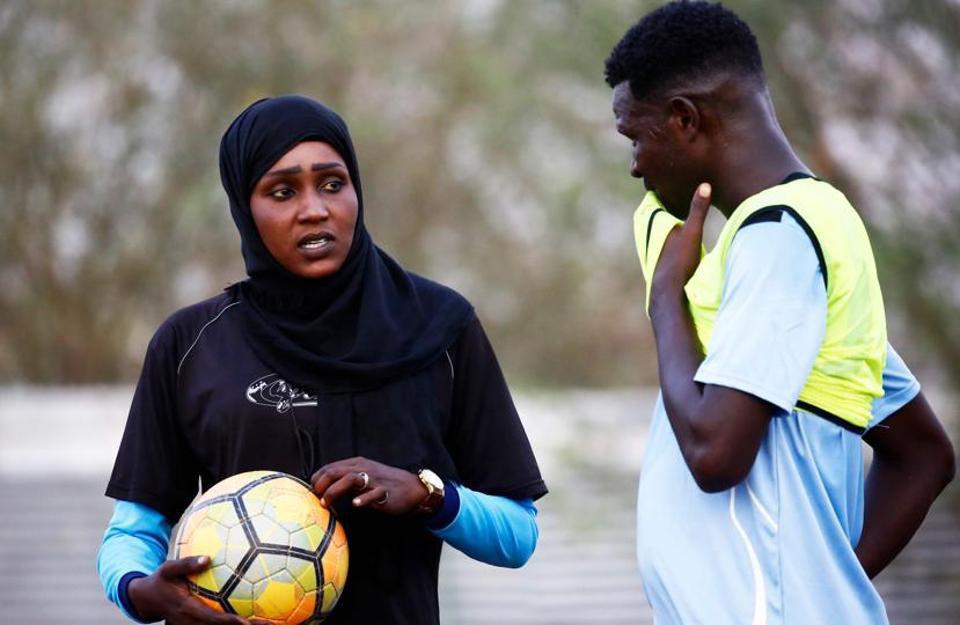 اولین مربی زن عرب فوتبال مردان