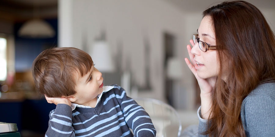 نوع صحبت کردن با بچه