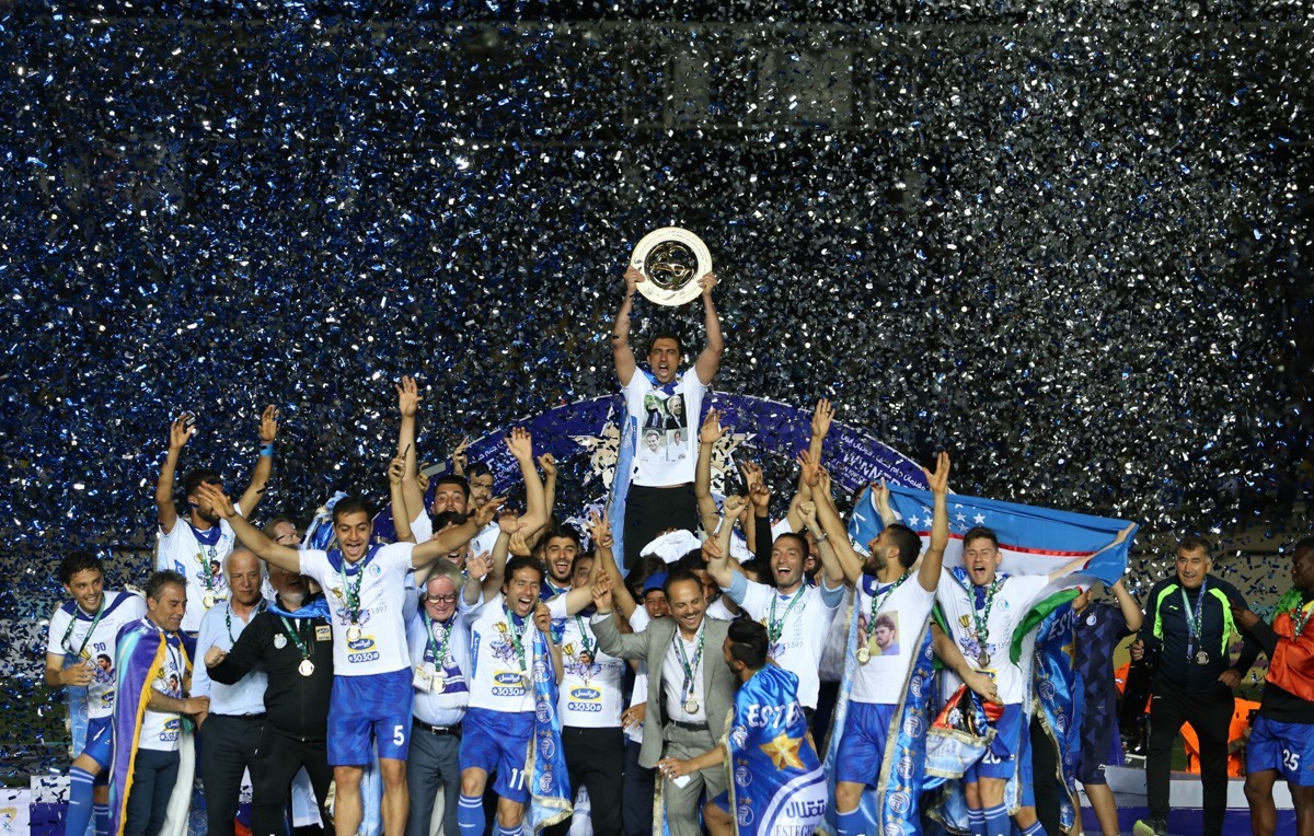 عکس های جشن قهرمانی استقلال در جام حذفی ( 96 - 97 ) عکس های جشن قهرمانی استقلال در جام حذفی ( 96 - 97 )