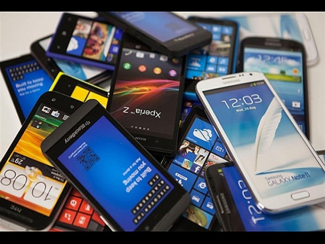واردات تلفن همراه با ارز 4200 تومانی توسط شرکت دام و طیور!!!!