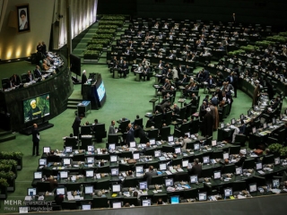 برگزاری نشست غیرعلنی مجلس دقایقی قبل برای بررسی مشکلات اقتصادی و التهابات موجود در بازار ارز