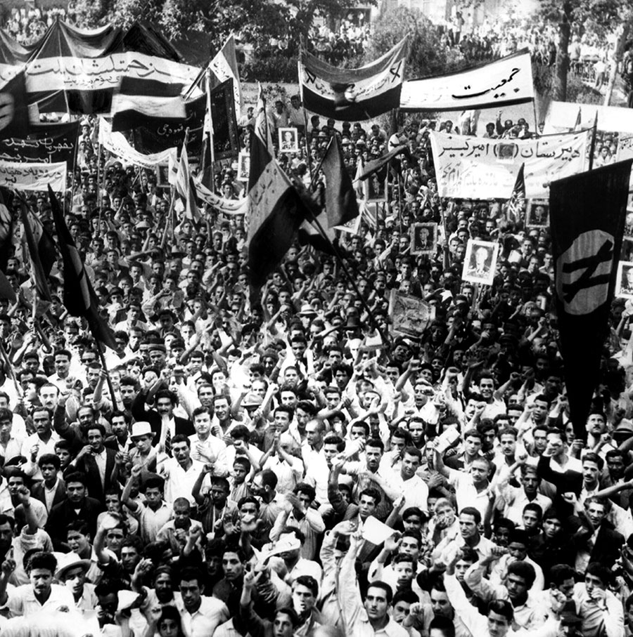 30 تیر؛ قیام مردم ایران به پشتیبانی دکتر محمد مصدق و مخالفت با شاه (1331 ش)