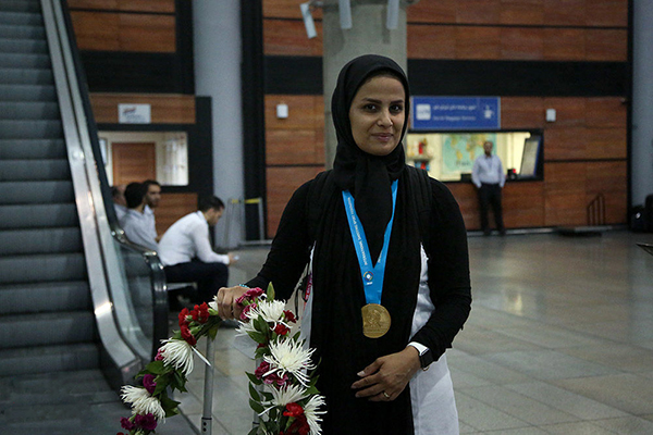 الهه احمدی ، پرچمدار ایران در بازیهای آسیایی جاکارتا ; بیوگرافی + عکس