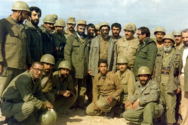 خلاصه ای درباره هشت سال دفاع مقدس