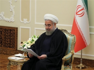 موافقت روحانی با بررسی پیشنهاد افزایش حقوق کارمندان