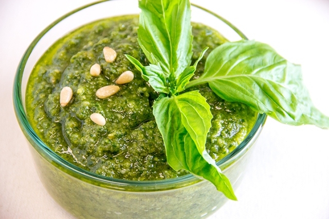 طرز تهیه سس پستو