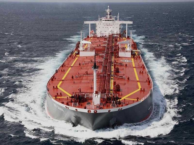 رویترز: آمریکا در توقف صادرات نفت ایران شکست خورده است