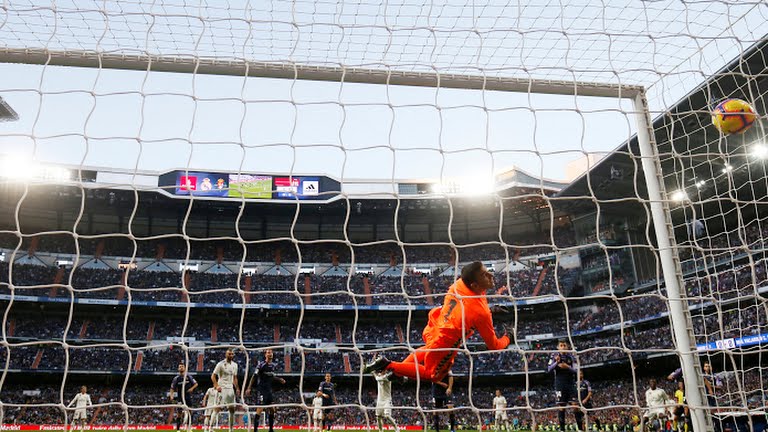 real-madrid-wins-against-valladolid-in-11th-week