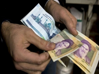 حداقل دستمزد 1 میلیون و 300 و حداقل هزینه‌ها 2 میلیون و 746 هزار تومان