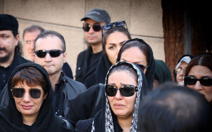 payam-saberi-went-to-the-graveyard