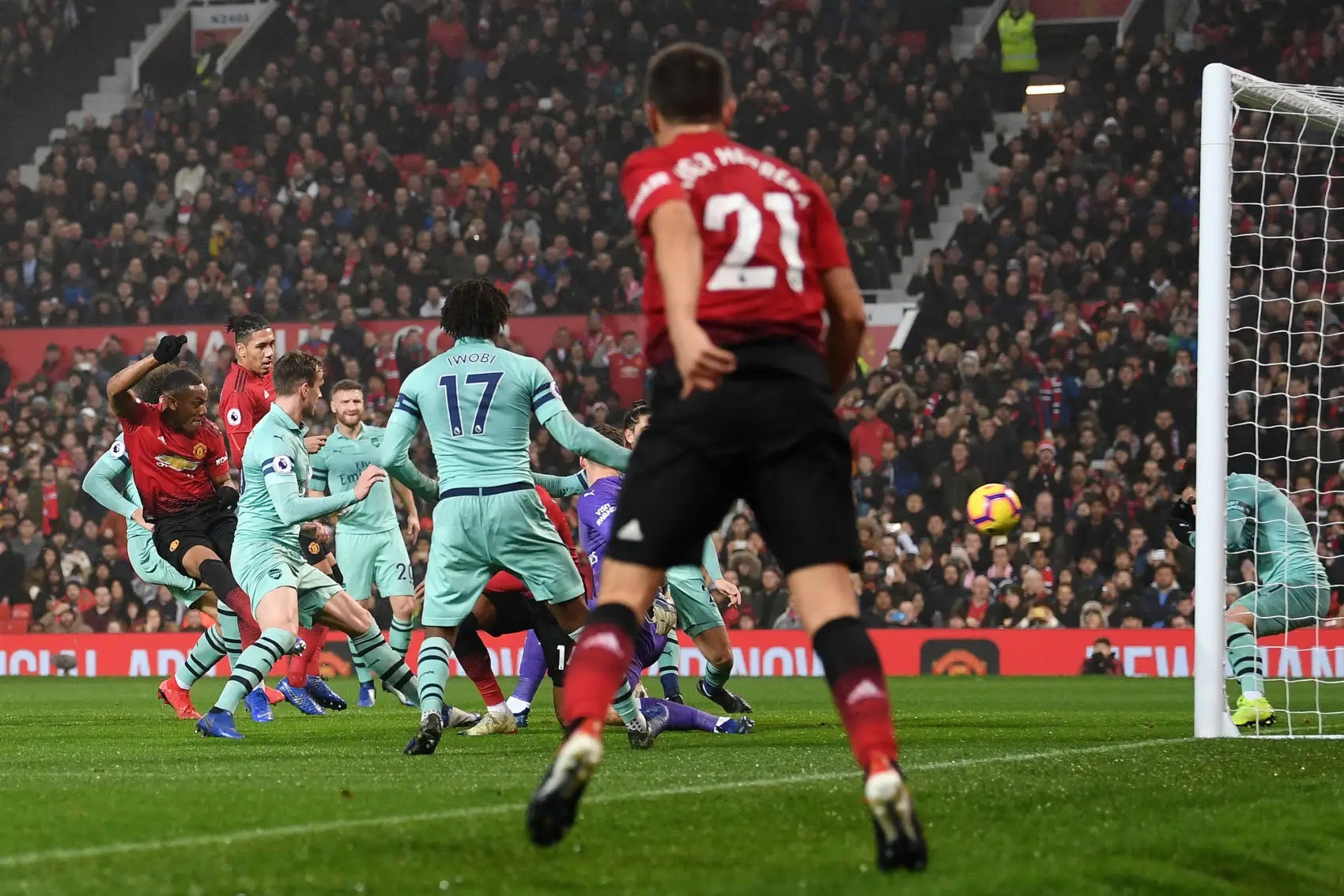 manchester-united-vs-arsenal-match-ends-in-draw-in-15th-week manchester-united-vs-arsenal-match-ends-in-draw-in-15th-week