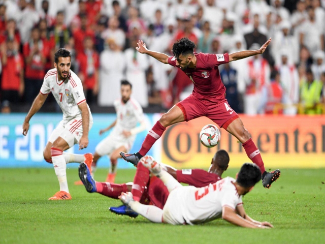 قطر 4 - 0 امارات ؛ جشن صعود قطر با چاشنی آتش بازی !