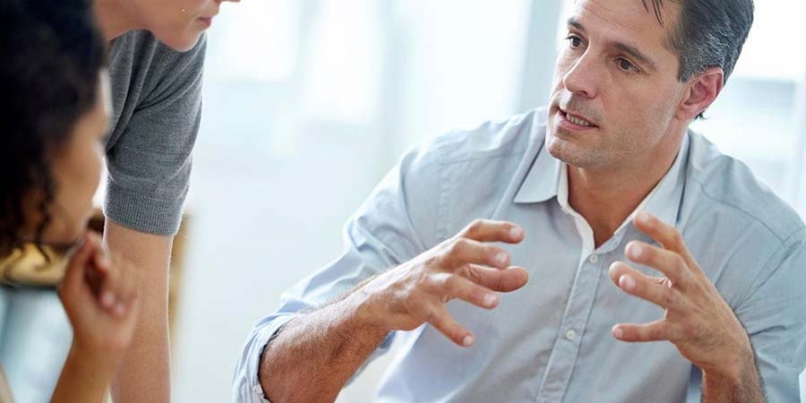 گستاخی یا رک بودن