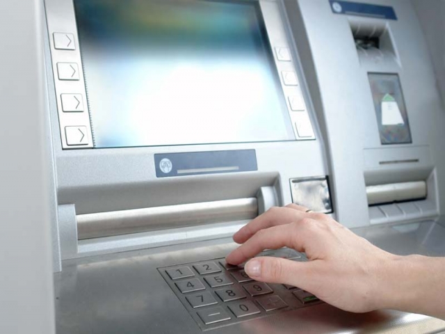 تبدیل کارت ملی به کارت بانکی اجرایی شد تبدیل کارت ملی به کارت بانکی اجرایی شد