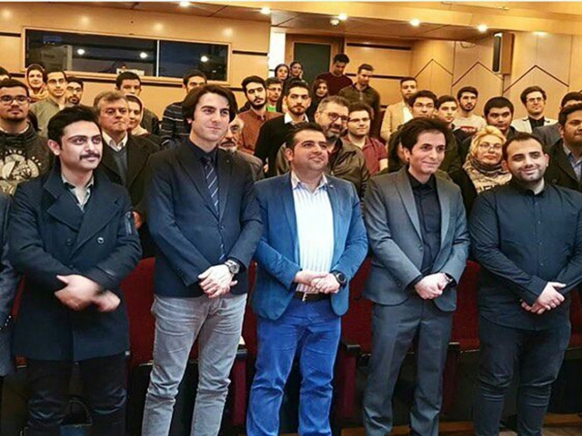 حضور پورتال آسمونی و مهندس سعید زنگنه در اولین همایش امنیت ( دنیا از دید هکرها ) در تهران حضور پورتال آسمونی و مهندس سعید زنگنه در اولین همایش امنیت ( دنیا از دید هکرها ) در تهران