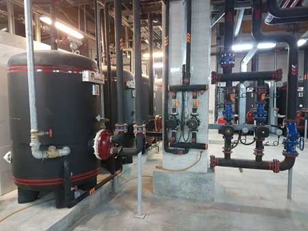 تعمیرکار موتورخانه و شوفاژ در سرویسکاران
