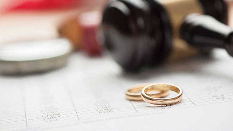 هر 21 ساعت 1 طلاق در سال 96 / یک سوم ازدواج ها به طلاق ختم شد