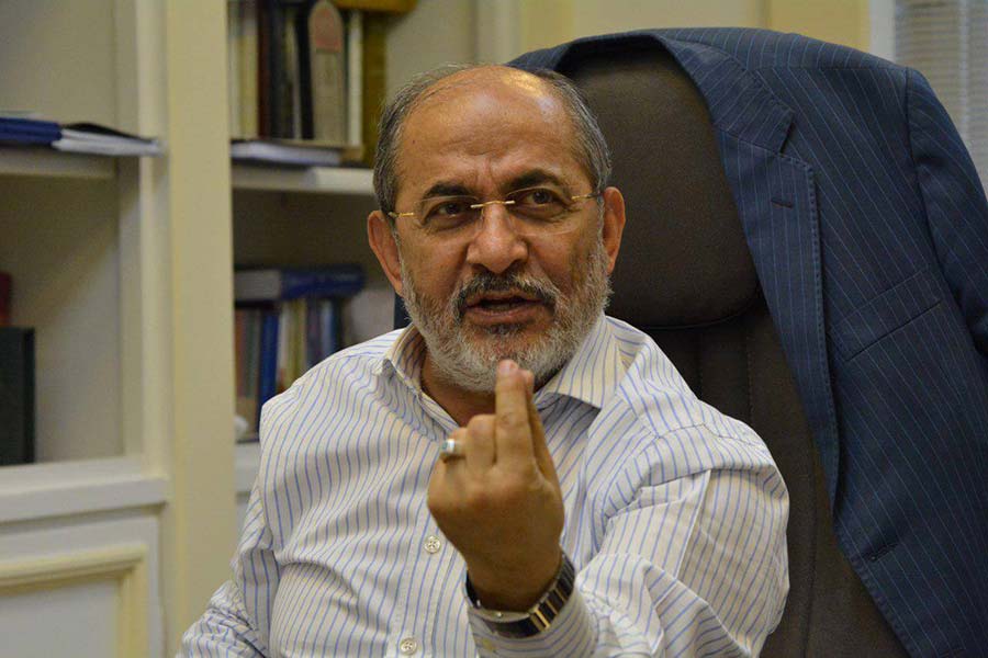 ماجرای هدیه‌ گرفتن رفیق‌ دوست و قولش به قذافی