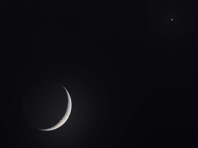 مشاهده هلال "جوان"رمضان در آسمان شامگاهی امشب مشاهده هلال "جوان"رمضان در آسمان شامگاهی امشب