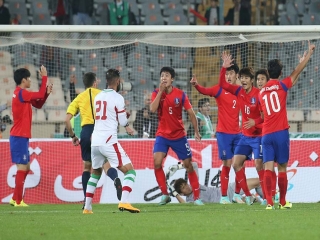 تیزر عجیب کره‌ای‌ها علیه ایران / ایراد اتهام "فوتبال کثیف" به تیم ملی