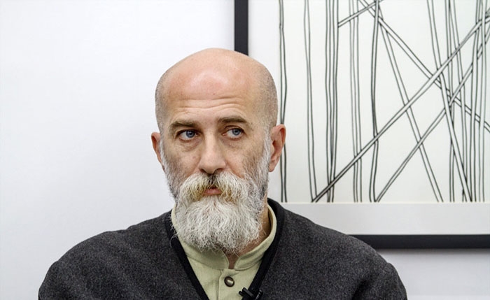 بیوگرافی رضا عابدینی ، طراح و گرافیست ایرانی