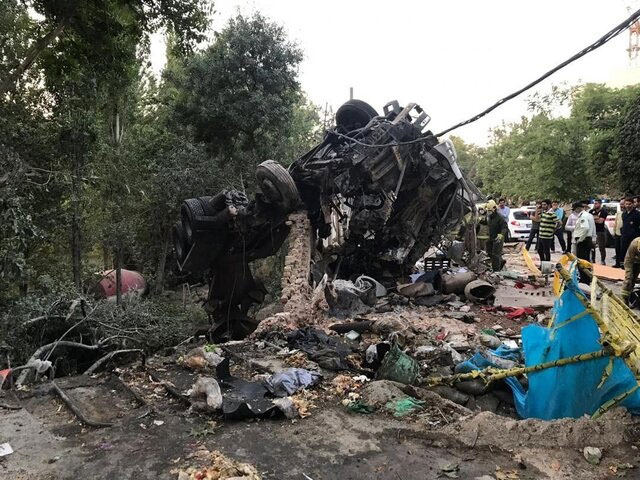 2 کشته در پی تصادف مرگبار کامیون با دیوار باغ سفارت روسیه