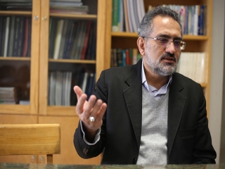 حسینی : سریال «گاندو» با گروه خونی بعضی از مسئولان سازگاری ندارد