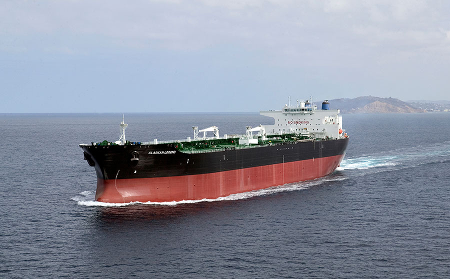 نفتکش‌های BP از عبور از تنگه هرمز خودداری می کنند - BP tankers refuse to cross the Strait of Hormuz