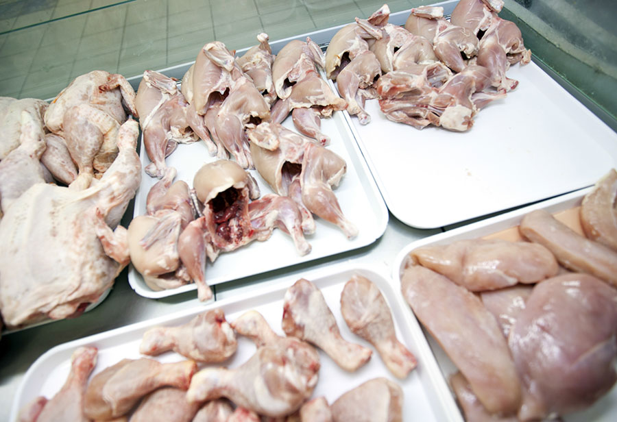 قیمت مرغ در عرض یک هفته به 18 هزار تومان رسید - Chicken price reach 18 thousand tomans