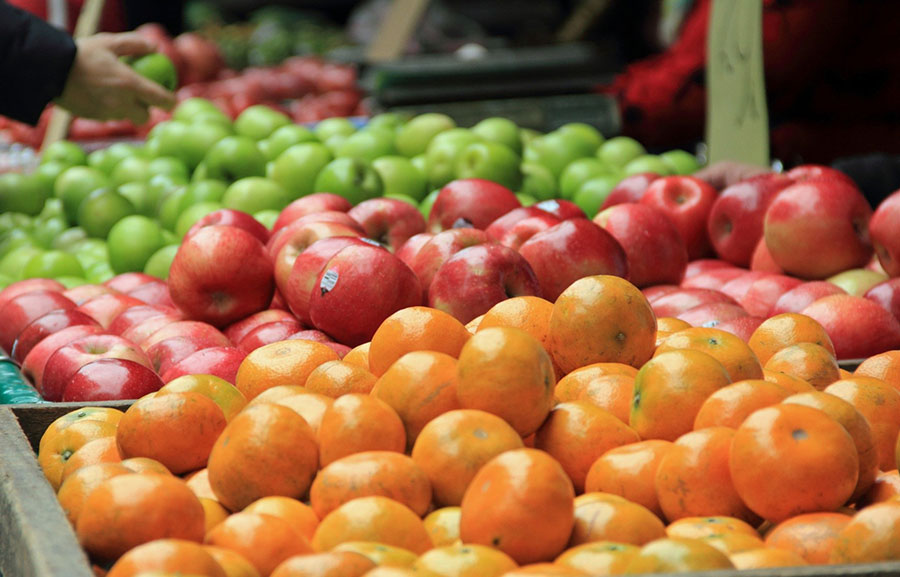 قیمت میوه کاهش پیدا کرد - Fruit prices dropped