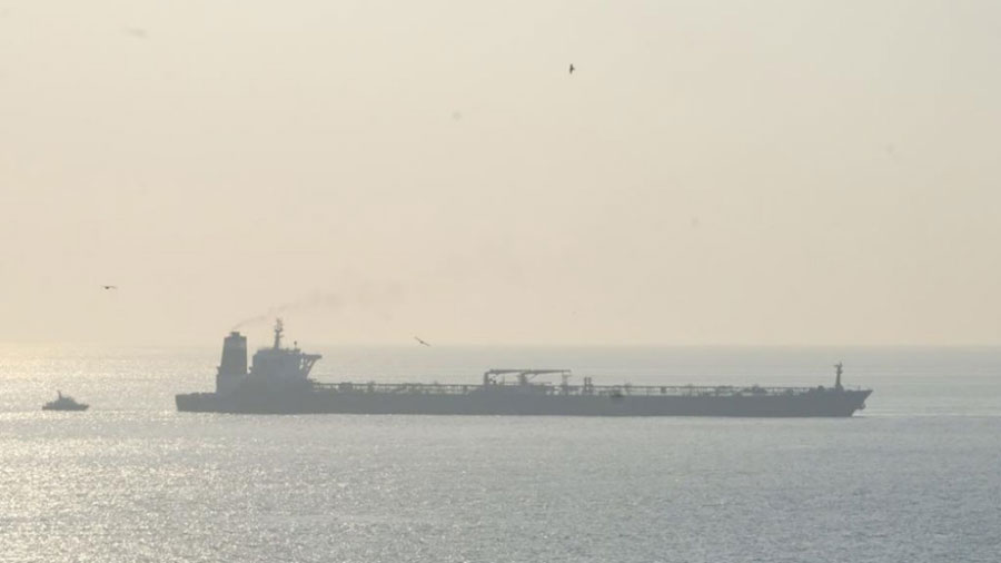 توقیف نفتکش ایرانی توسط انگلیس - Iranian oil tanker seized by the British