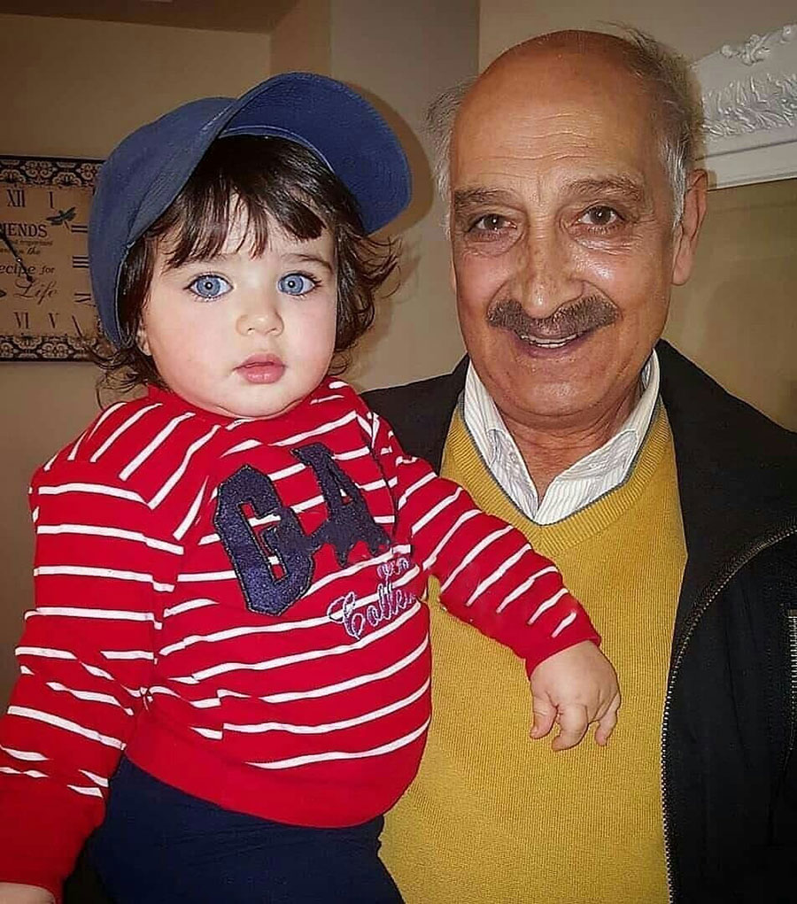 عکس نوه ی چشم رنگی و زیبای محمود پاک نیت عکس نوه ی چشم رنگی و زیبای محمود پاک نیت