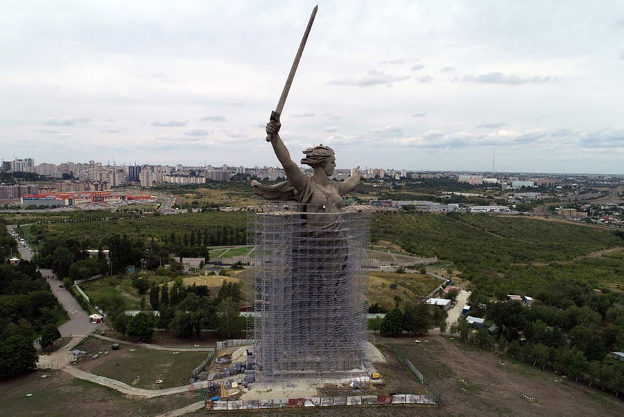 تعمیر مجسمه سرزمین مادری در ولگوگراد روسیه