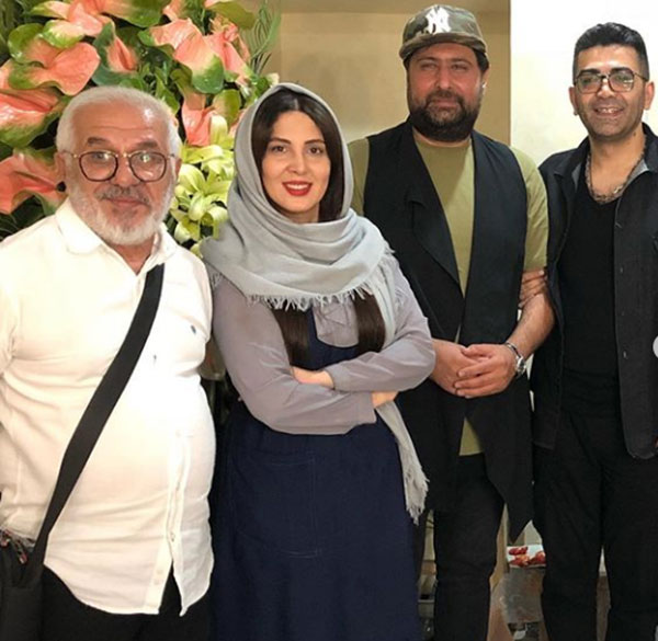 لیلا بلوکات در کنار محمد علیزاده و فرزاد حسنی