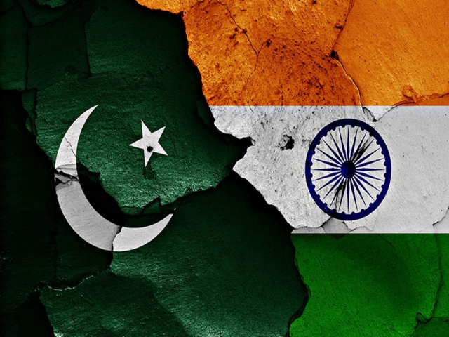 ادامه تنش ها بین مرز هند و پاکستان ؛ تبادل شدید آتش در مرز دو کشور