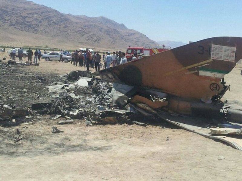 سقوط یک هواپیمای جنگی در ساحل تنگستان بوشهر - Military plane crash in Tangistan