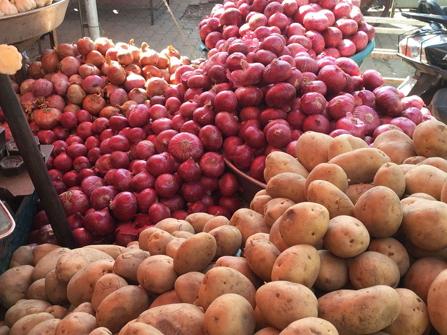 پیاز و سیب‌زمینی 500 درصد گران شده اند - Onion and potato prices have risen 500 percent