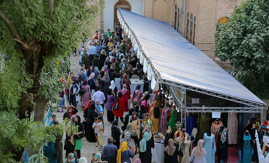 جشنواره « مُد» و « لباس کُردی » در سنندج برگزار شد - The "Fashion" and "Kurdish Dress" festival was held in Sanandaj